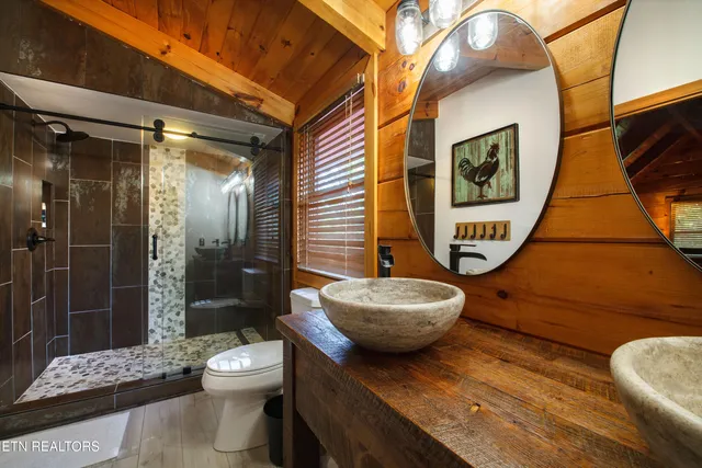 $895,900 | 115 Martin Road, Tellico Plains, TN 37385