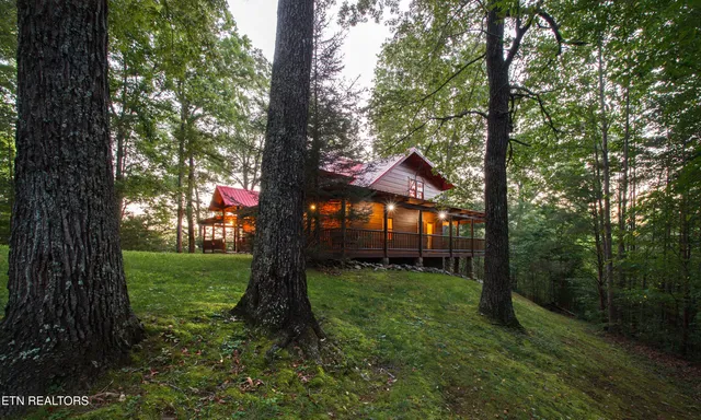 $895,900 | 115 Martin Road, Tellico Plains, TN 37385