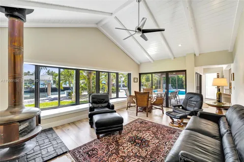 $3,500,000 | 2832 Northeast 26th Street, Fort Lauderdale, FL 33305
