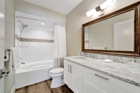 $3,500,000 | 2832 Northeast 26th Street, Fort Lauderdale, FL 33305
