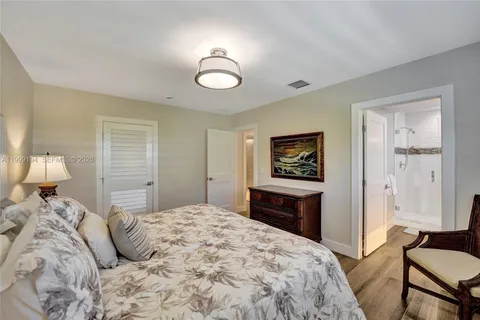 $3,500,000 | 2832 Northeast 26th Street, Fort Lauderdale, FL 33305