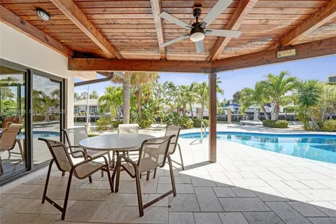 $3,500,000 | 2832 Northeast 26th Street, Fort Lauderdale, FL 33305