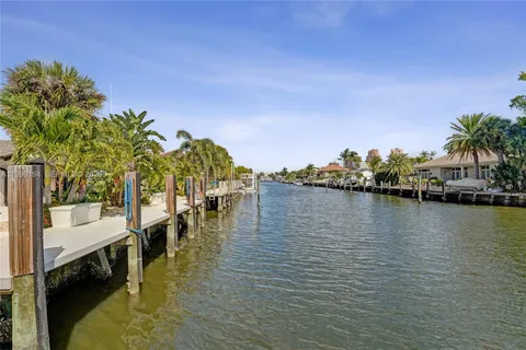 $3,500,000 | 2832 Northeast 26th Street, Fort Lauderdale, FL 33305