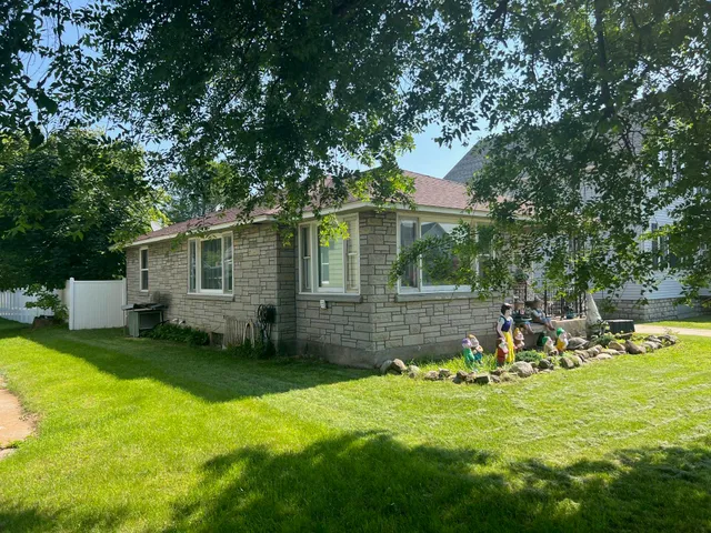 $149,900 | 816 Main Street, Marinette, WI 54143
