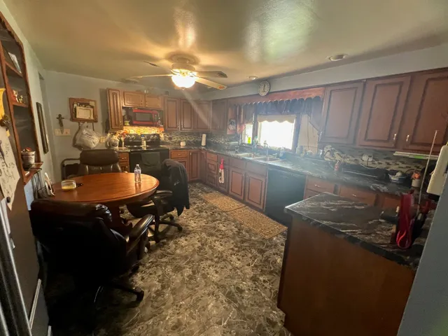 $149,900 | 816 Main Street, Marinette, WI 54143