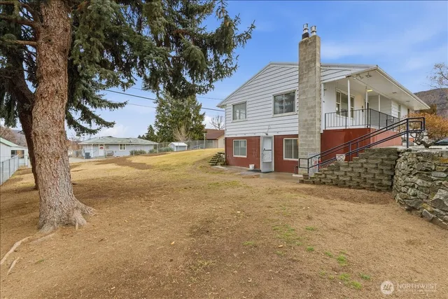 $290,000 | 118 Washington Place, Electric City, WA 99123