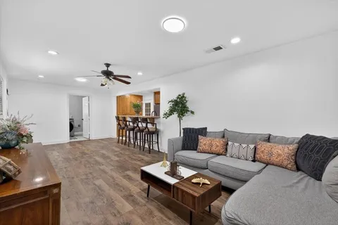 $260,000 | 6828 Greenlee Street, Fort Worth, TX 76112