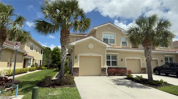 $2,200 | 8220 Enclave Way, Unit 101, Sarasota, FL 34243