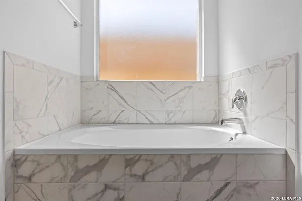 $2,825 | 104 Mayacama Loop, San Marcos, TX 78666