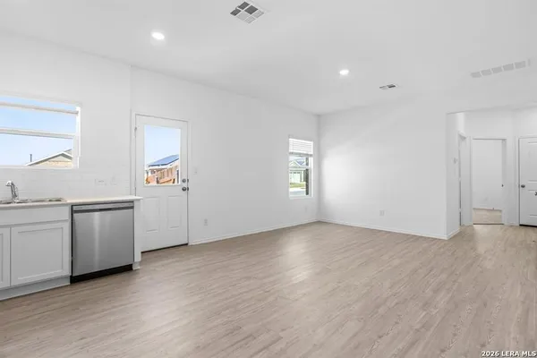 $2,825 | 104 Mayacama Loop, San Marcos, TX 78666