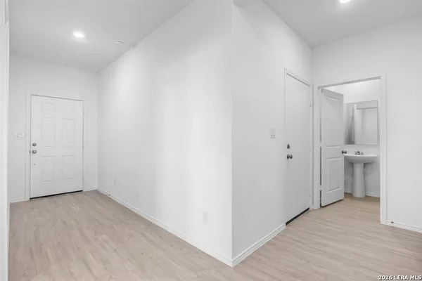 $2,825 | 104 Mayacama Loop, San Marcos, TX 78666