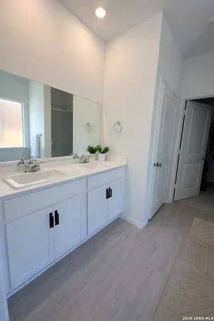 $2,820 | 104 Mayacama Loop, San Marcos, TX 78666