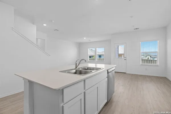 $2,825 | 104 Mayacama Loop, San Marcos, TX 78666