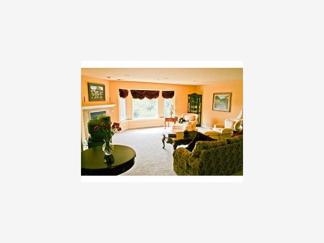 212 Bayhill Road Watsonville, CA 95076 - Photo 2 of 8 Gallery Image 2