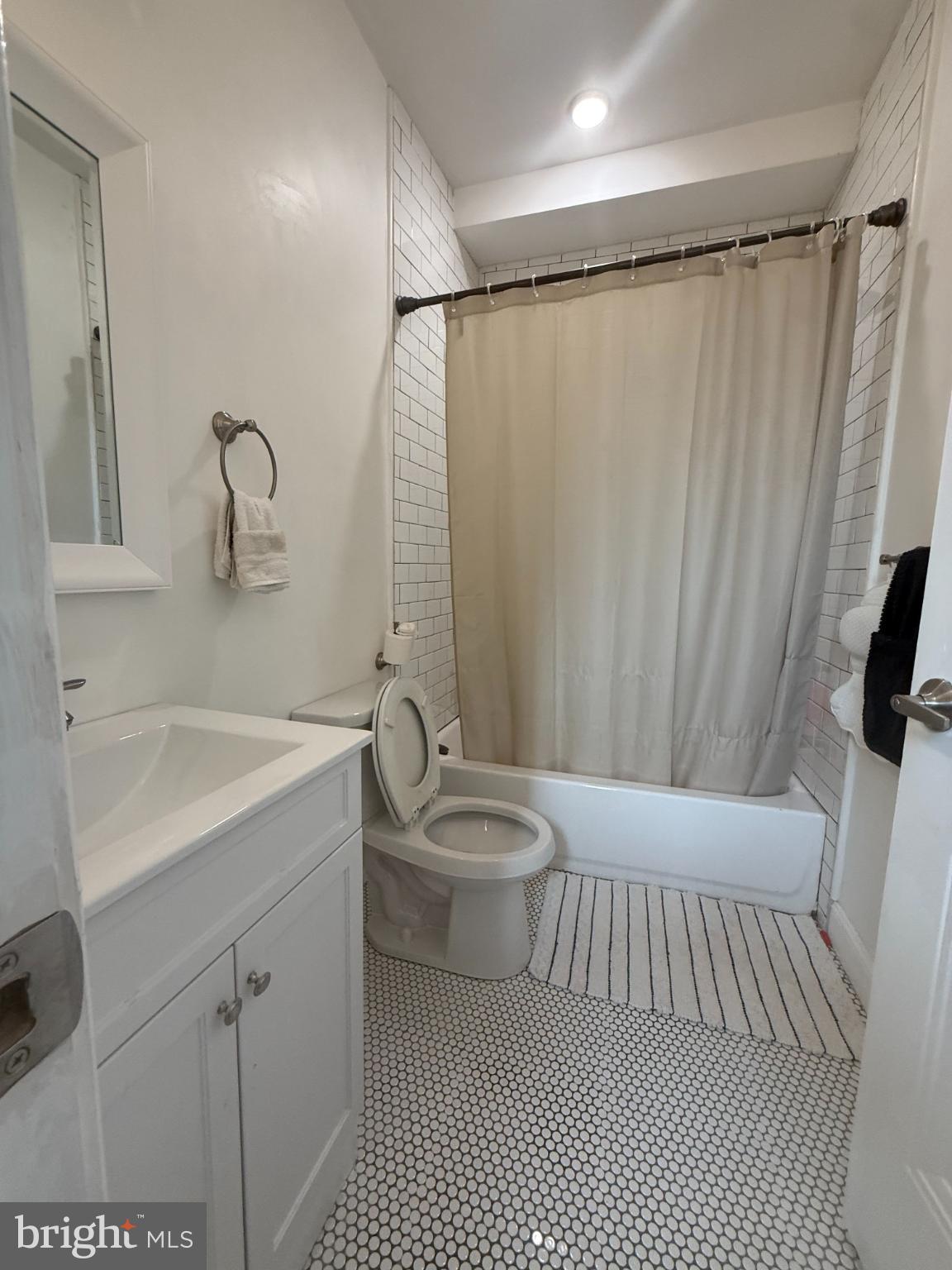2005 North Mascher Street, Unit B Philadelphia, PA 19122 - Photo 12 of 31 a bathroom with a sink a toilet and shower