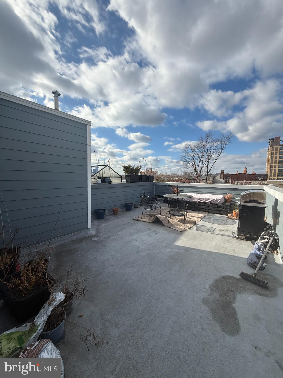 2005 North Mascher Street, Unit B Philadelphia, PA 19122 - Photo 26 of 31 a view of a terrace