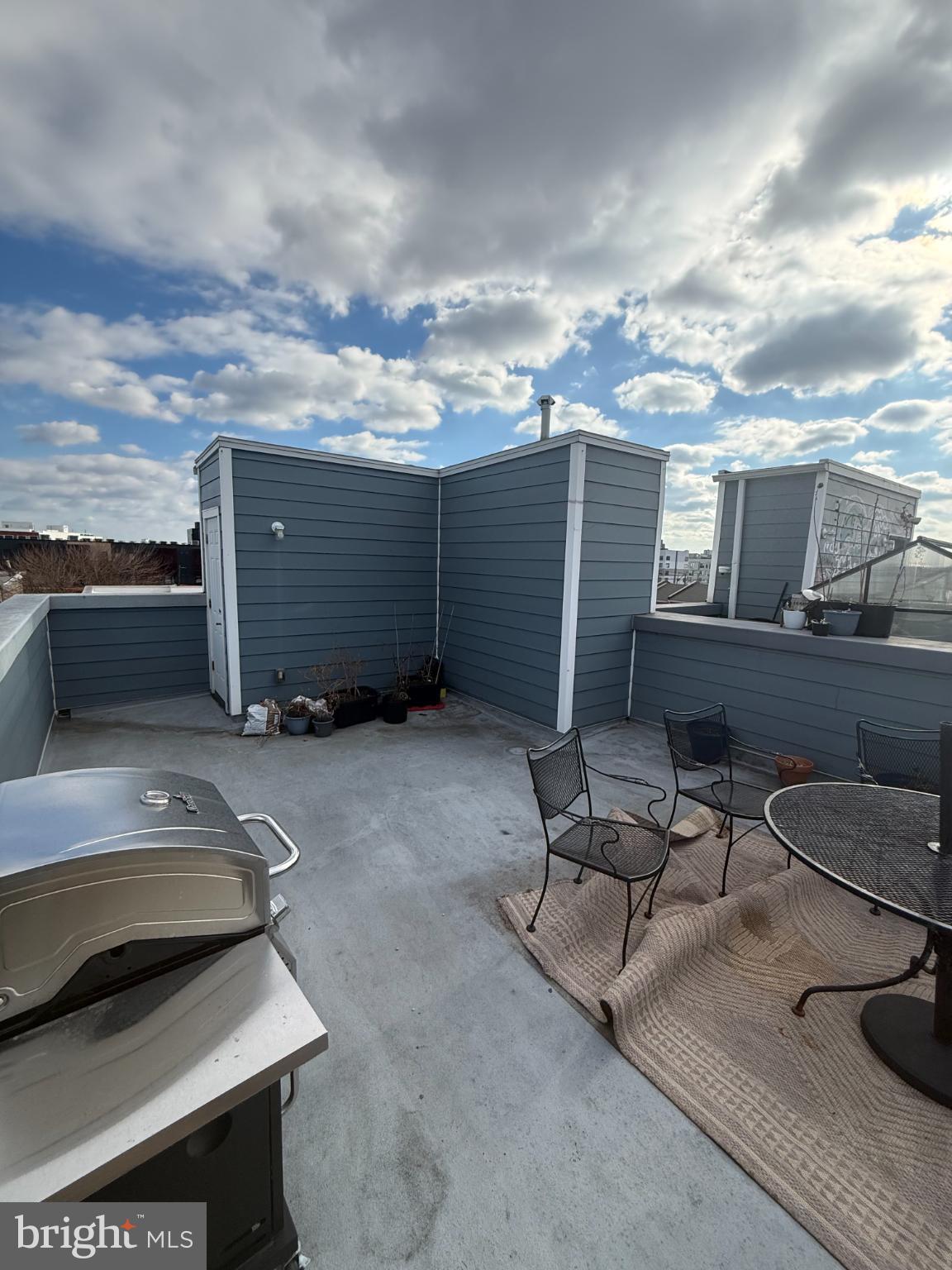 2005 North Mascher Street, Unit B Philadelphia, PA 19122 - Photo 29 of 31 a view of a terrace with chairs