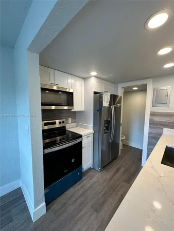 $2,300 | 6601 Winfield Boulevard, Unit A 5, Margate, FL 33063