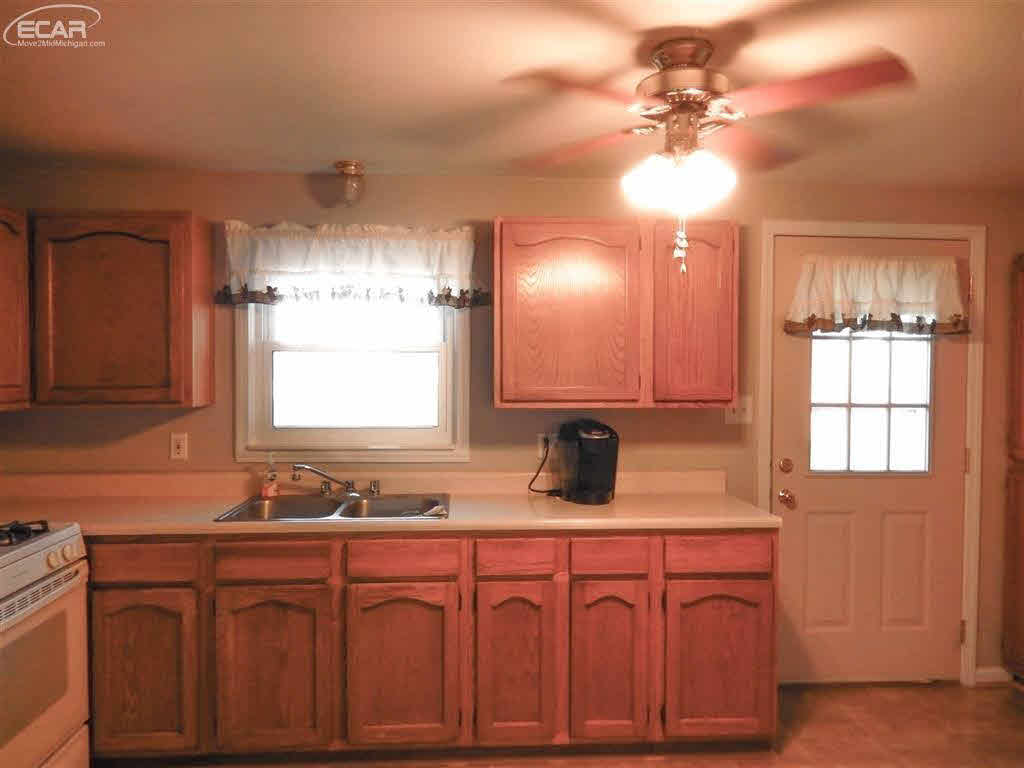 9059 Duffield Road Gaines, MI 48436 - Photo 4 of 28