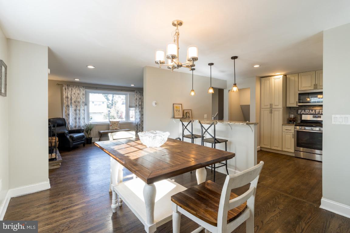11 Croftley Road Lutherville-Timonium, MD 21093 - Photo 15 of 42 Dining Room