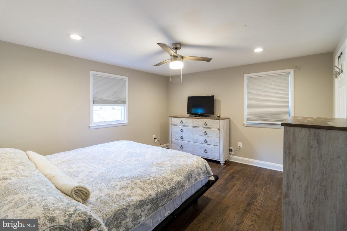 11 Croftley Road Lutherville-Timonium, MD 21093 - Photo 20 of 42 Primary Bedroom with recessed lights