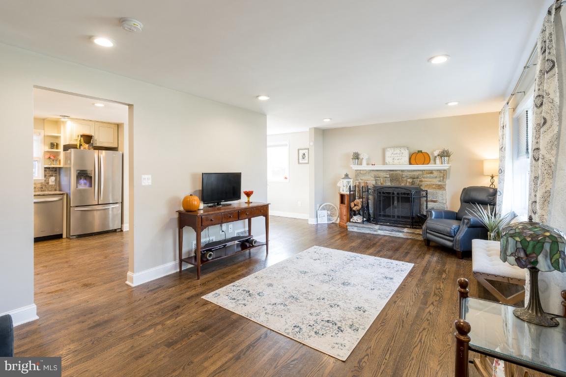 11 Croftley Road Lutherville-Timonium, MD 21093 - Photo 9 of 42 Gallery Image 9