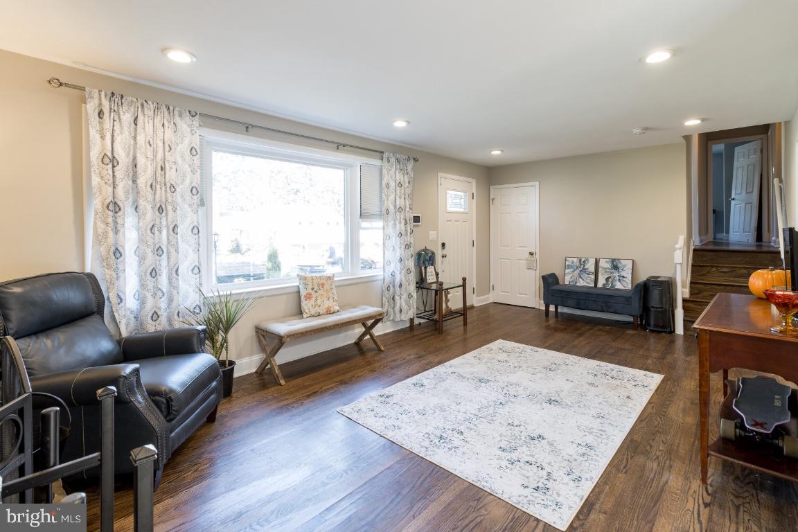 11 Croftley Road Lutherville-Timonium, MD 21093 - Photo 10 of 42 Gallery Image 10