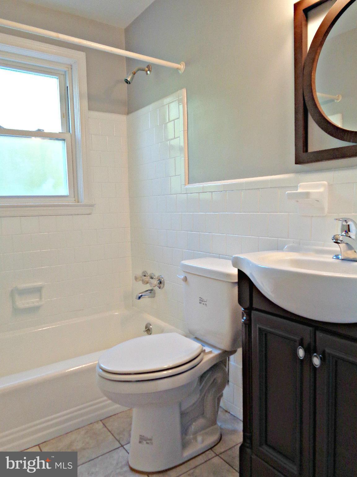 2230 Southorn Road Baltimore, MD 21220 - Photo 15 of 25 Bath