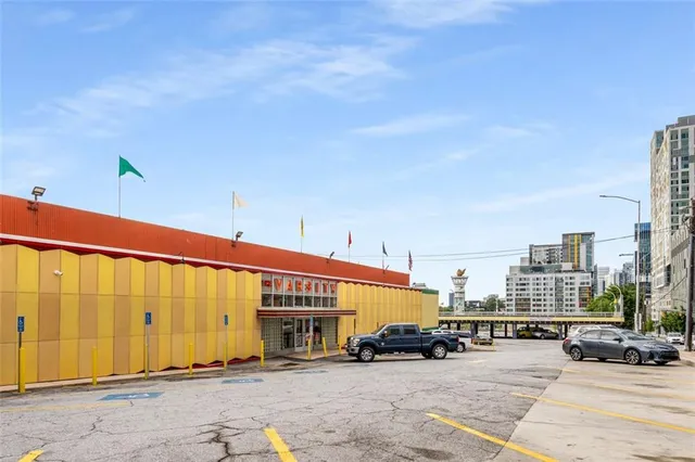 a picture of city view with outdoor seating