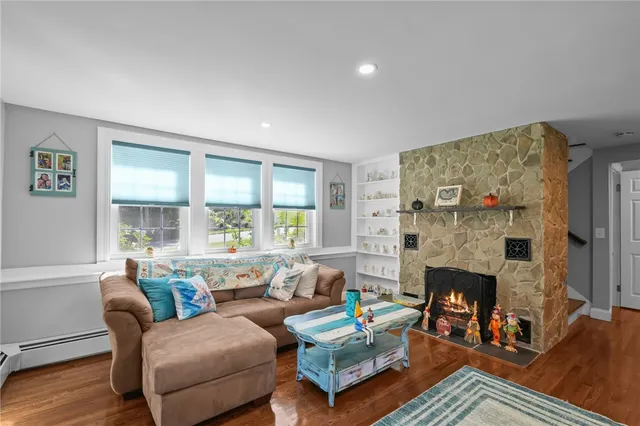 $669,900 | 181 Highland Avenue, Warwick, RI 02886