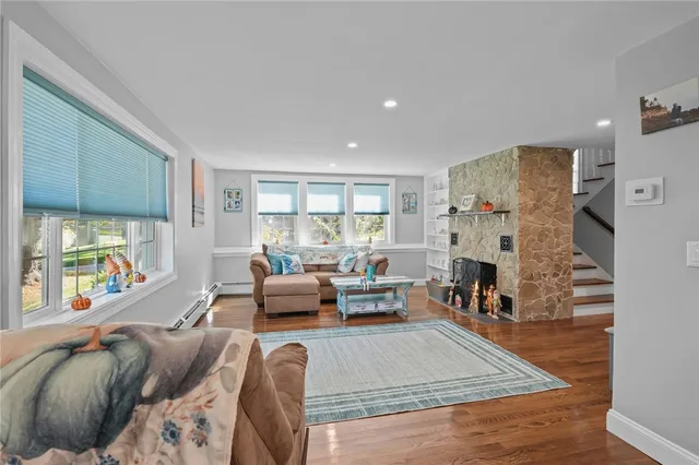 $669,900 | 181 Highland Avenue, Warwick, RI 02886