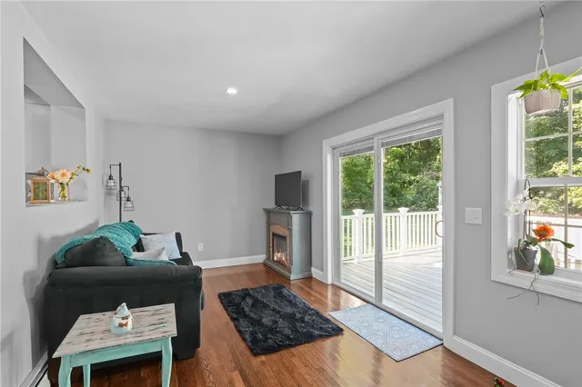 $669,900 | 181 Highland Avenue, Warwick, RI 02886