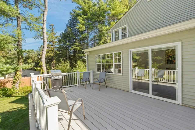 $669,900 | 181 Highland Avenue, Warwick, RI 02886