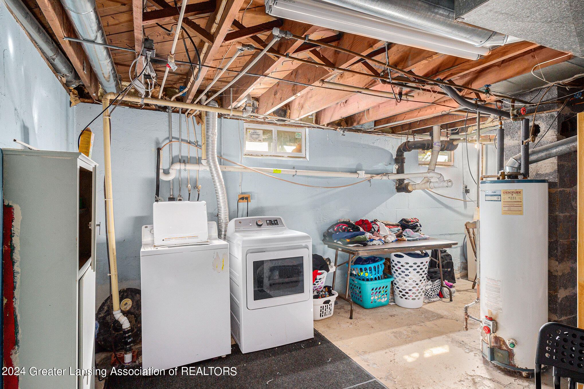 1378 Valley View Road Lansing, MI 48906 - Photo 22 of 26 Laundry Area