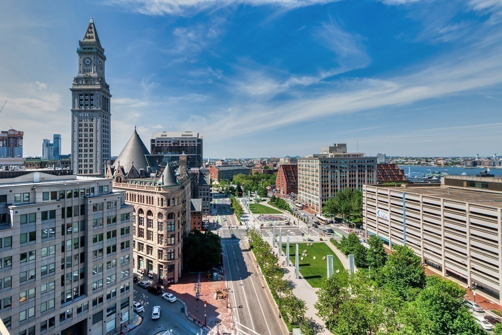 110 Broad Street, Unit 1102 Boston, MA 02110 - Photo 24 of 26 a city view