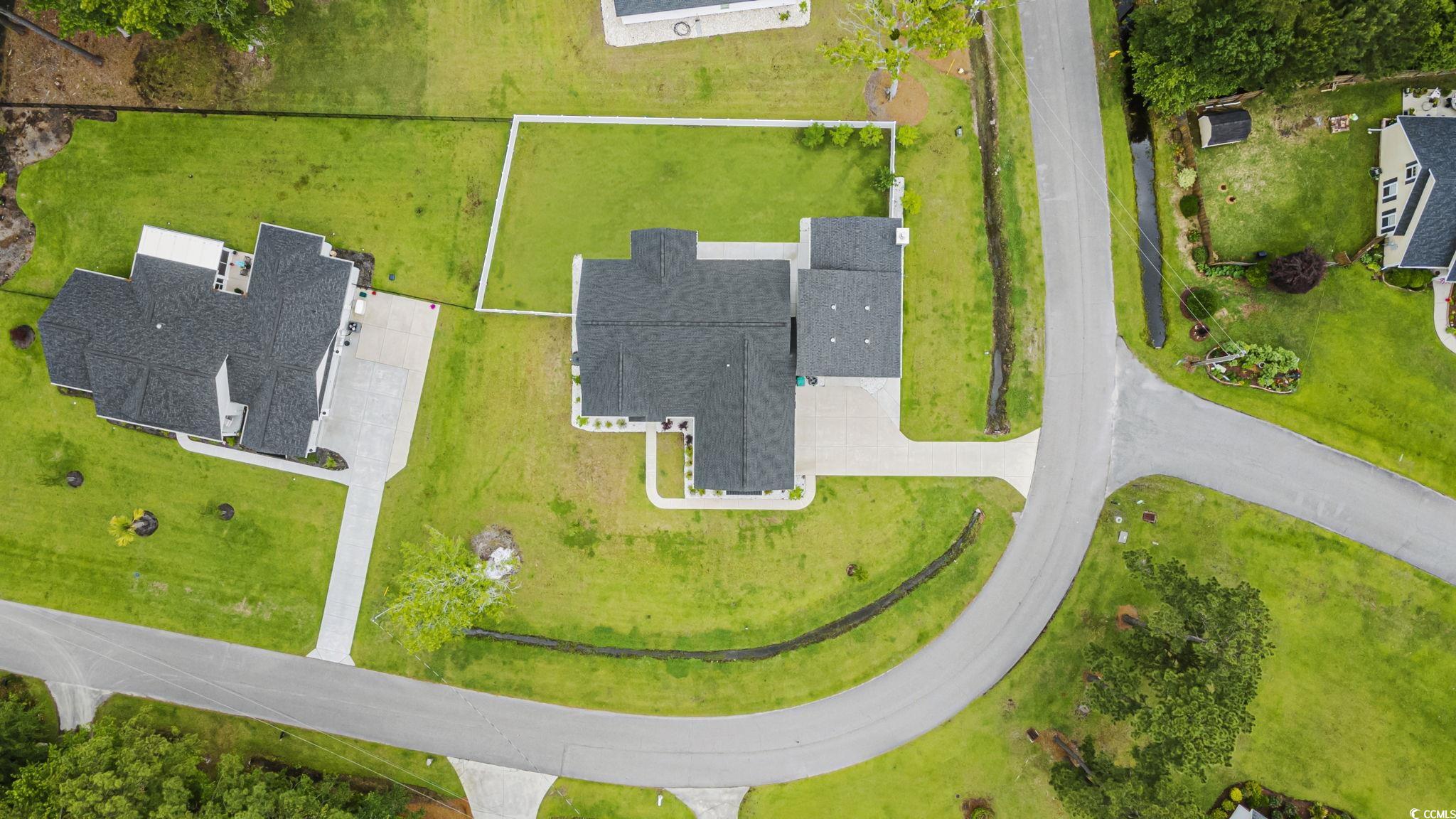 11150 Lee Circle Murrells Inlet, SC 29576 - Photo 2 of 38 Gallery Image 2