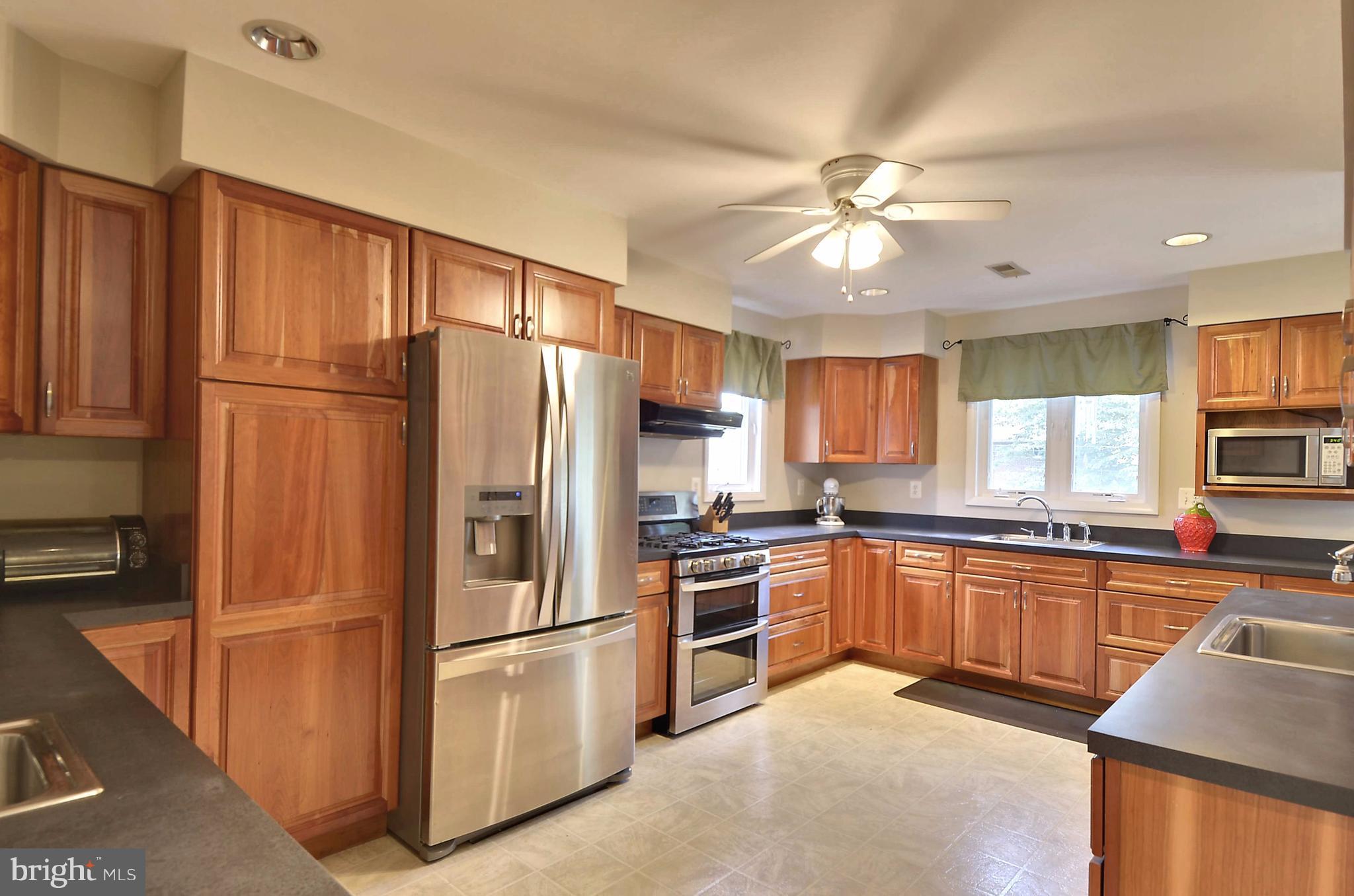223 Rollingfield Road Catonsville, MD 21228 - Photo 10 of 30 3 sinks exist for multiple prep area's