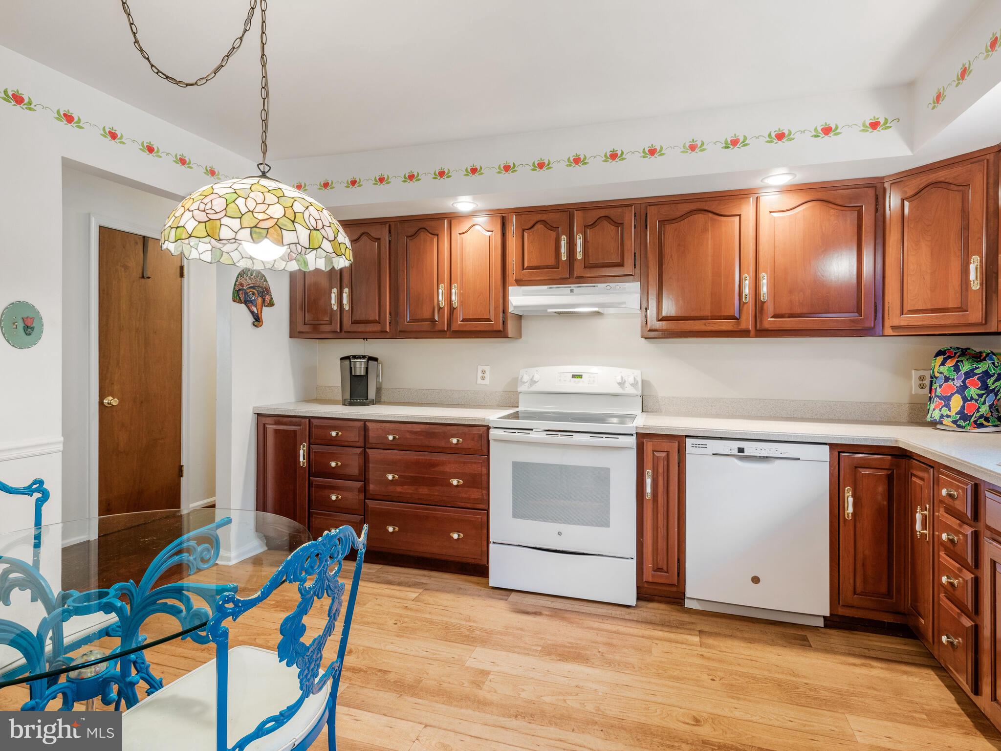 443 Auburn Road Landenberg, PA 19350 - Photo 15 of 69 Corian countertop