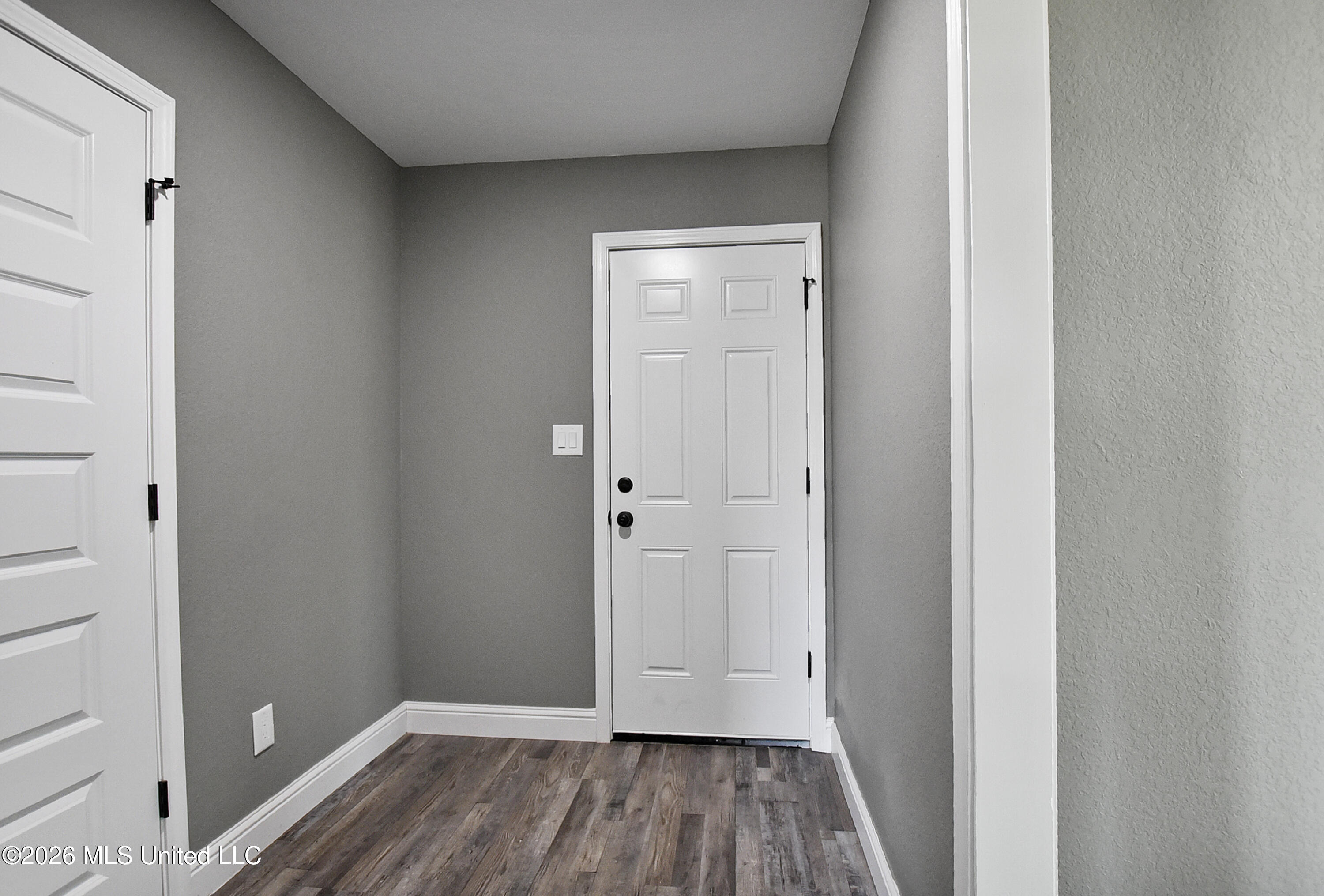5131 Jefferson Avenue Moss Point, MS 39563 - Photo 15 of 17 DSC_0062(1)