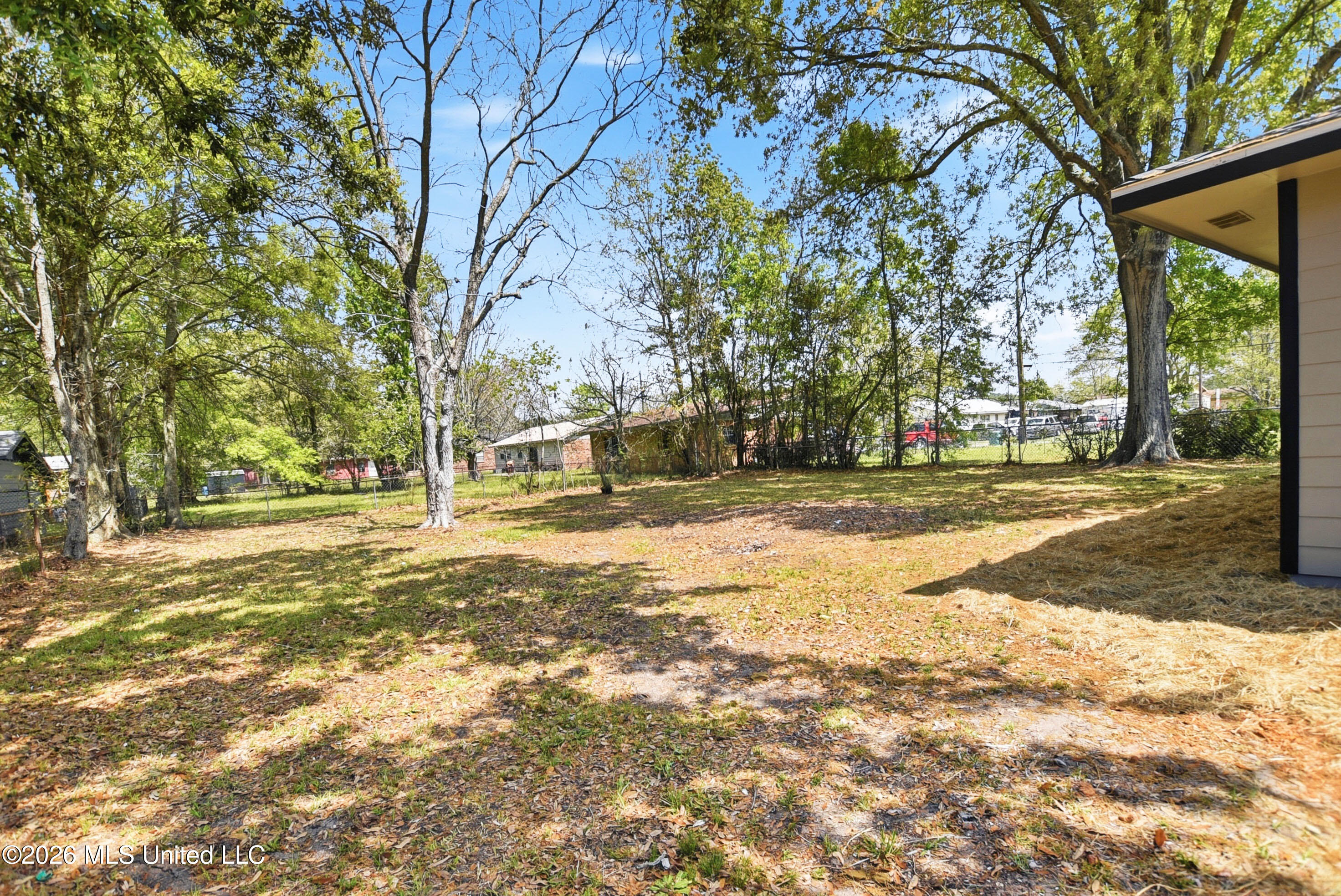 5131 Jefferson Avenue Moss Point, MS 39563 - Photo 3 of 17 DSC_0011