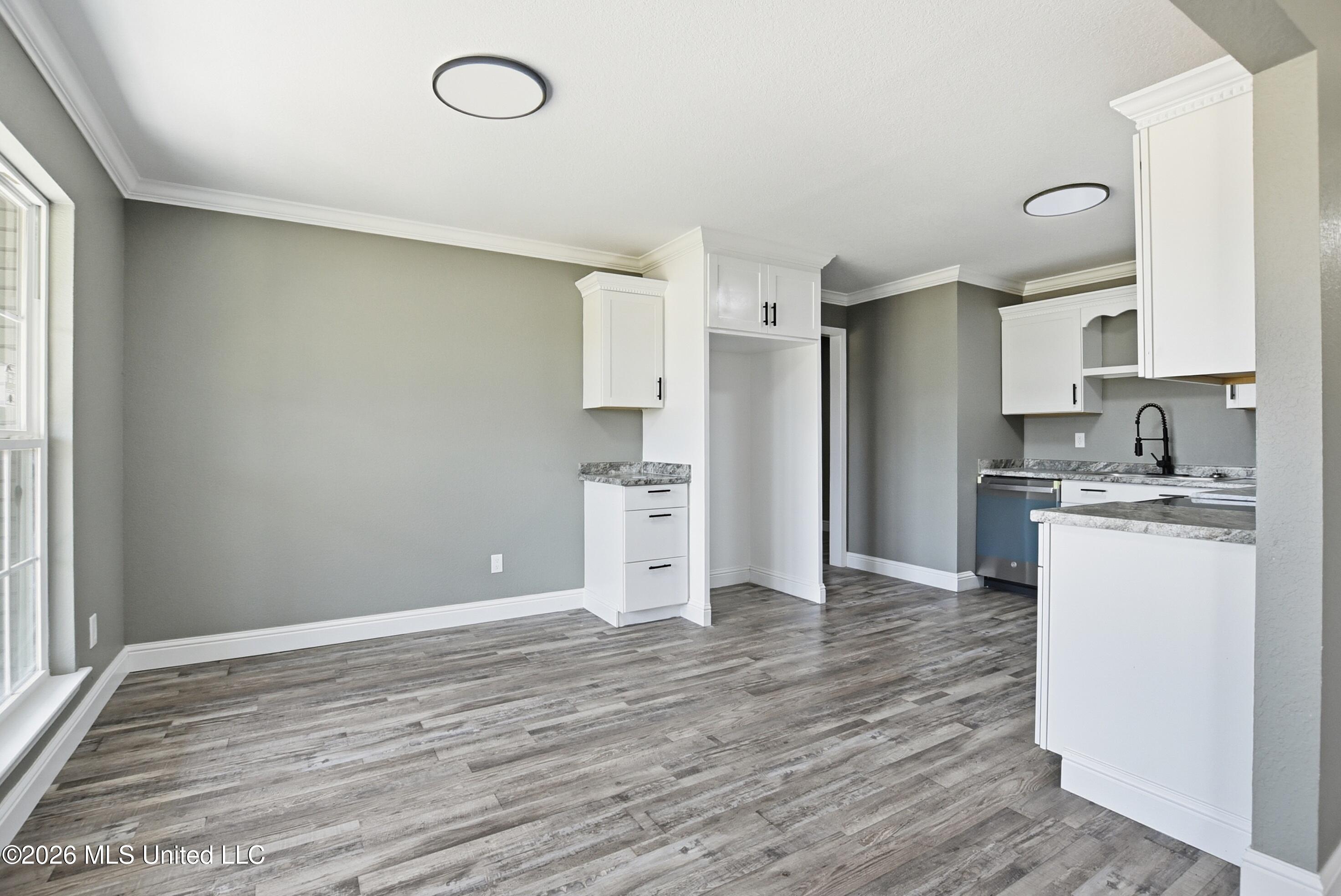 5131 Jefferson Avenue Moss Point, MS 39563 - Photo 6 of 17 DSC_0026