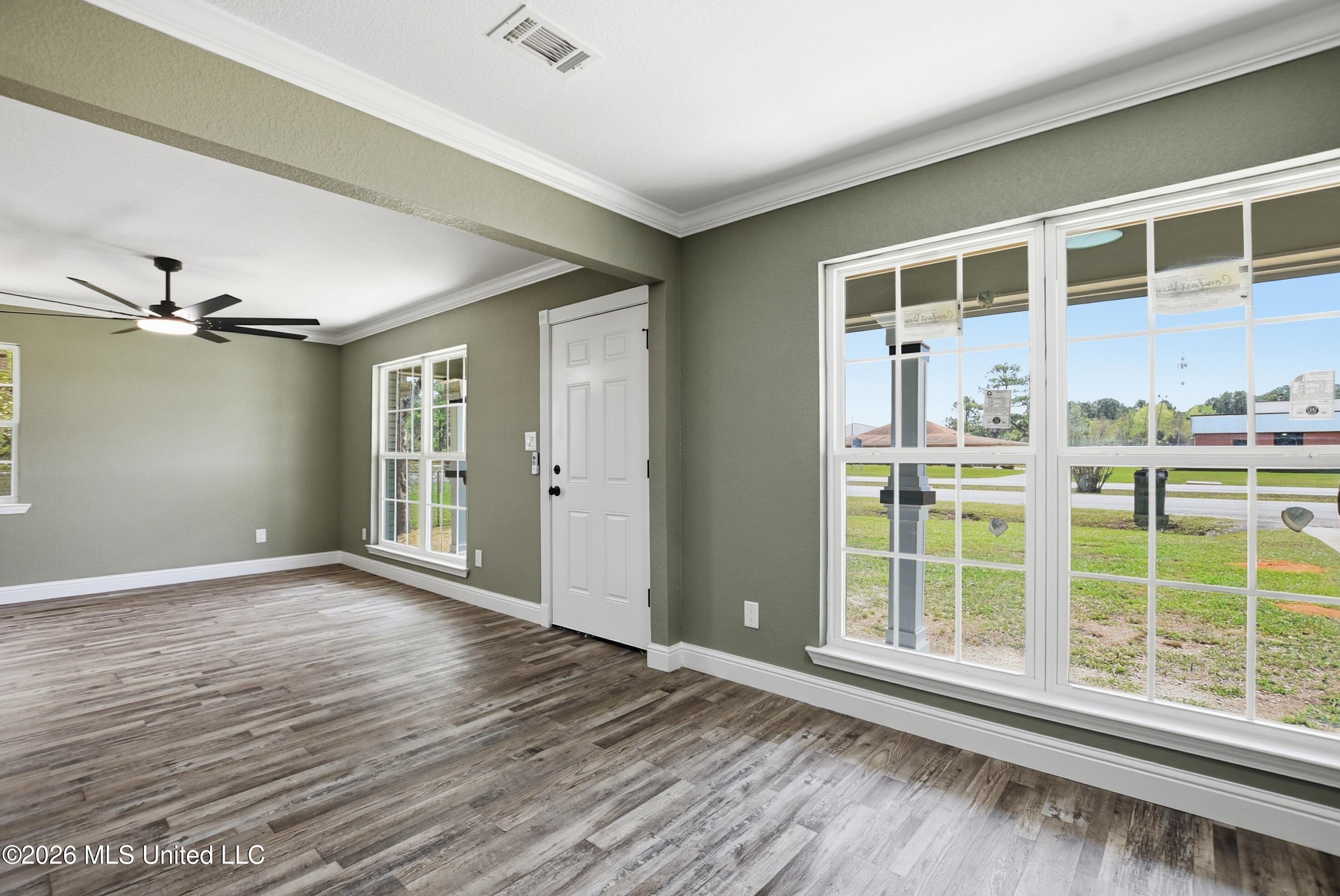 5131 Jefferson Avenue Moss Point, MS 39563 - Photo 8 of 17 DSC_0032