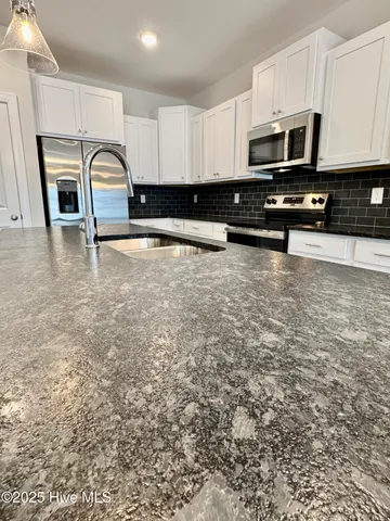 $2,000 | 1404 Hartley Lane, Unit C, Greenville, NC 27834