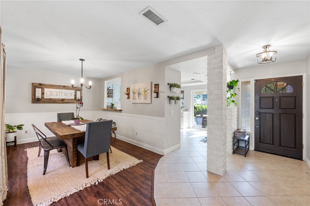 2565 Laramie Road Riverside, CA 92506 - Photo 7 of 46 a living room with furniture and a table
