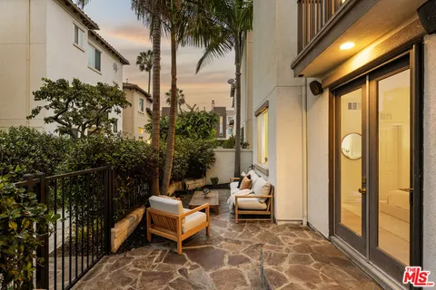 $1,995,000 | 5736 South Celedon Creek, Playa Vista, CA 90094