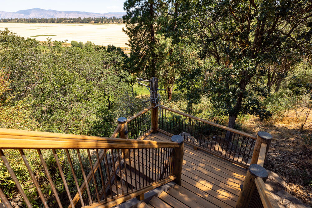 11833 Kestrel Road Klamath Falls, OR 97601 - Photo 41 of 88 27e
