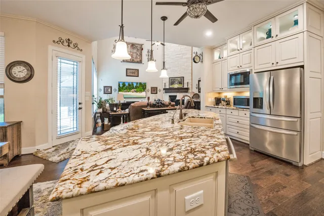 $789,900 | 1026 Pleasant Pines Lane, Pinehurst, TX 77362