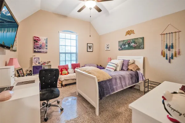 $779,900 | 1026 Pleasant Pines Lane, Pinehurst, TX 77362