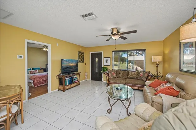 $249,999 | 242 Annapolis Lane, Rotonda West, FL 33947