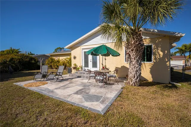 $249,999 | 242 Annapolis Lane, Rotonda West, FL 33947